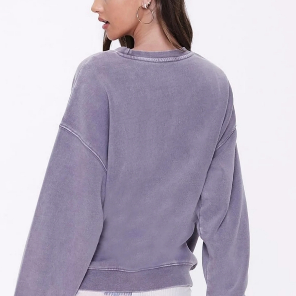2 small sweaters - Picture 3 of 5